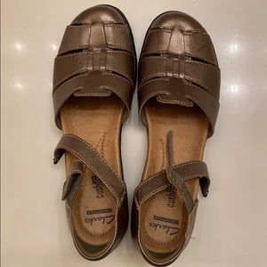 clark’s velcro sandals